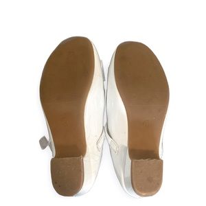 Size 10, whites girls dress shoe